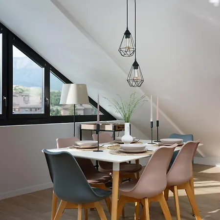 Appartamento ático Alojalia Jaca